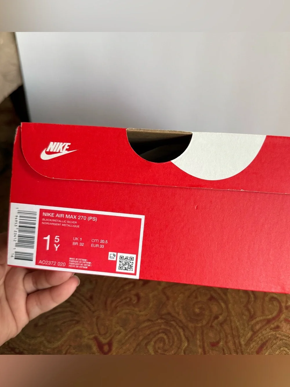 Nike Air Max 270 (PS) Black/Metallic Silver AO2372 020 Youth Size 1.5